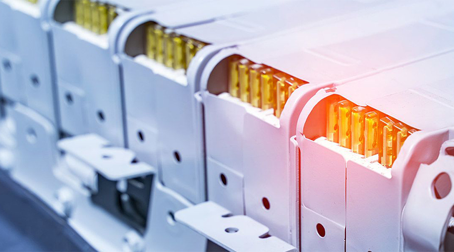 一種適用于大容量儲能設(shè)備電化學(xué)儲能電池艙的SVT水性和膨脹防火涂料